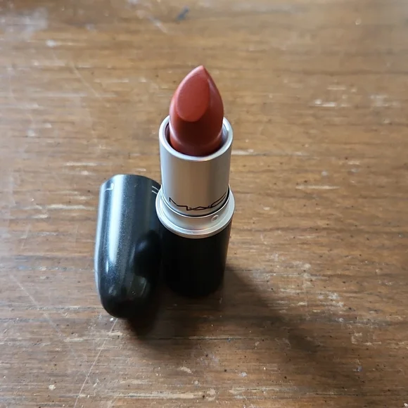 MAC matte lipstick - Picture 4 of 4